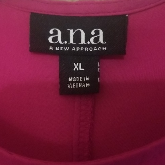 Blouse - Picture 3 of 3